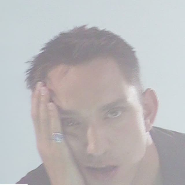 Oliver Sim