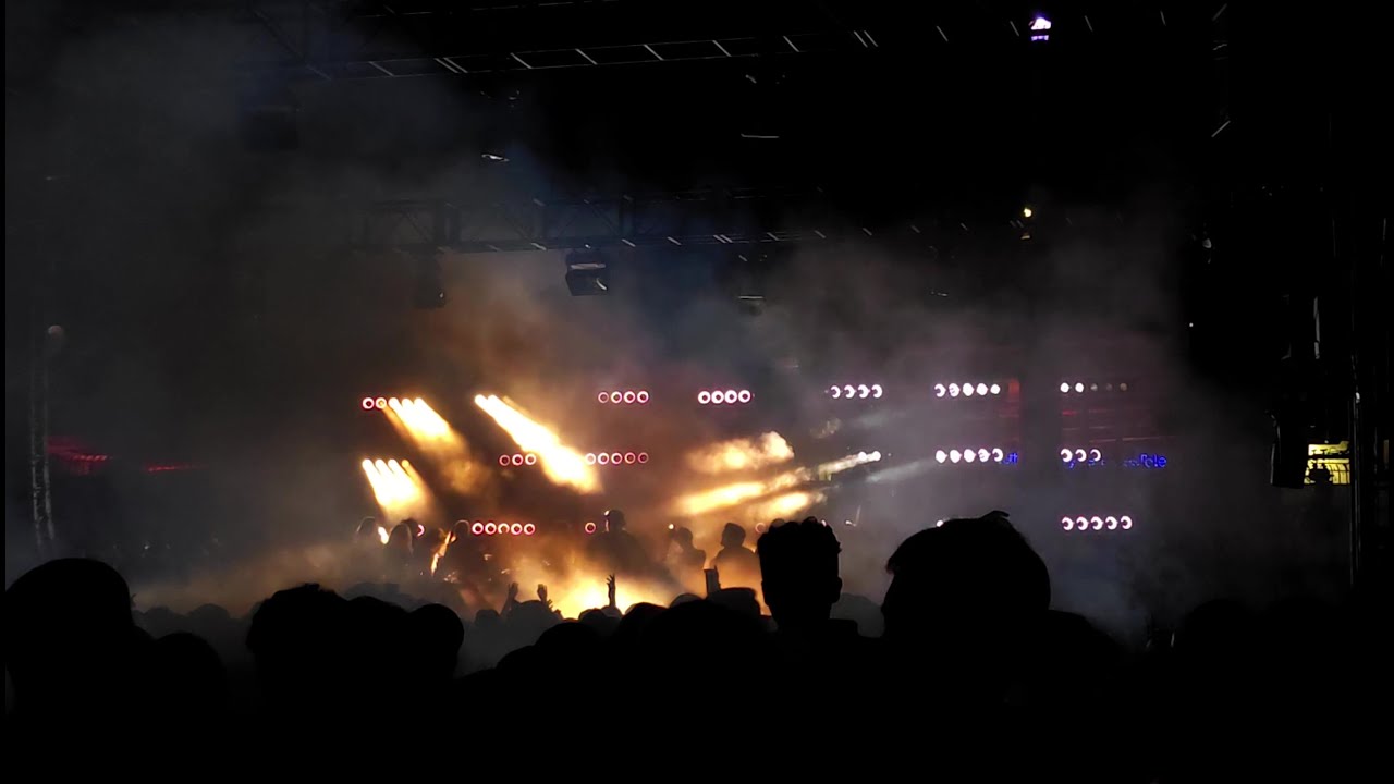 Factory 93 - Naud St
